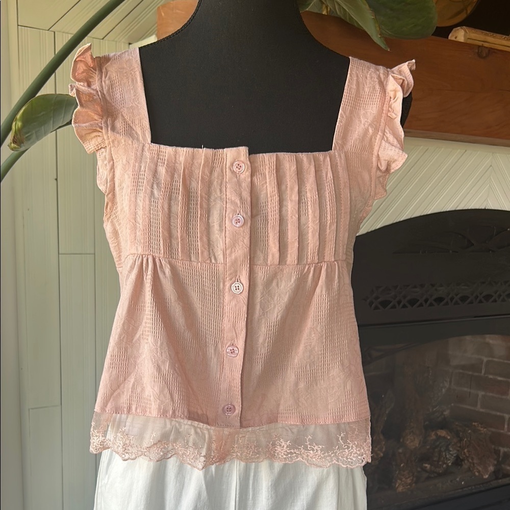 Sleeveless Ruffled Blouse in Blush